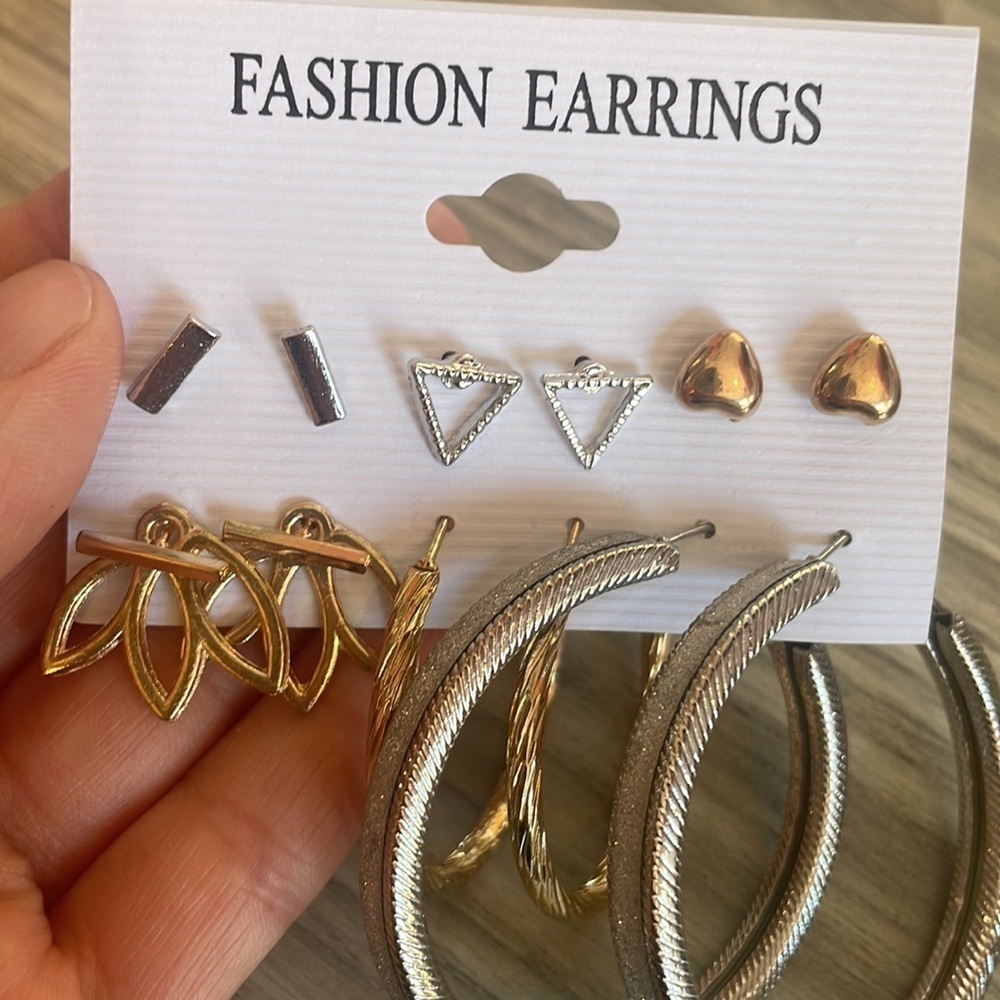 Set of earrings - Picture 3 of 5
